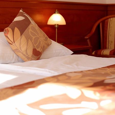 Dorijini Dvori Bed & Breakfast Baska Voda Ruang foto