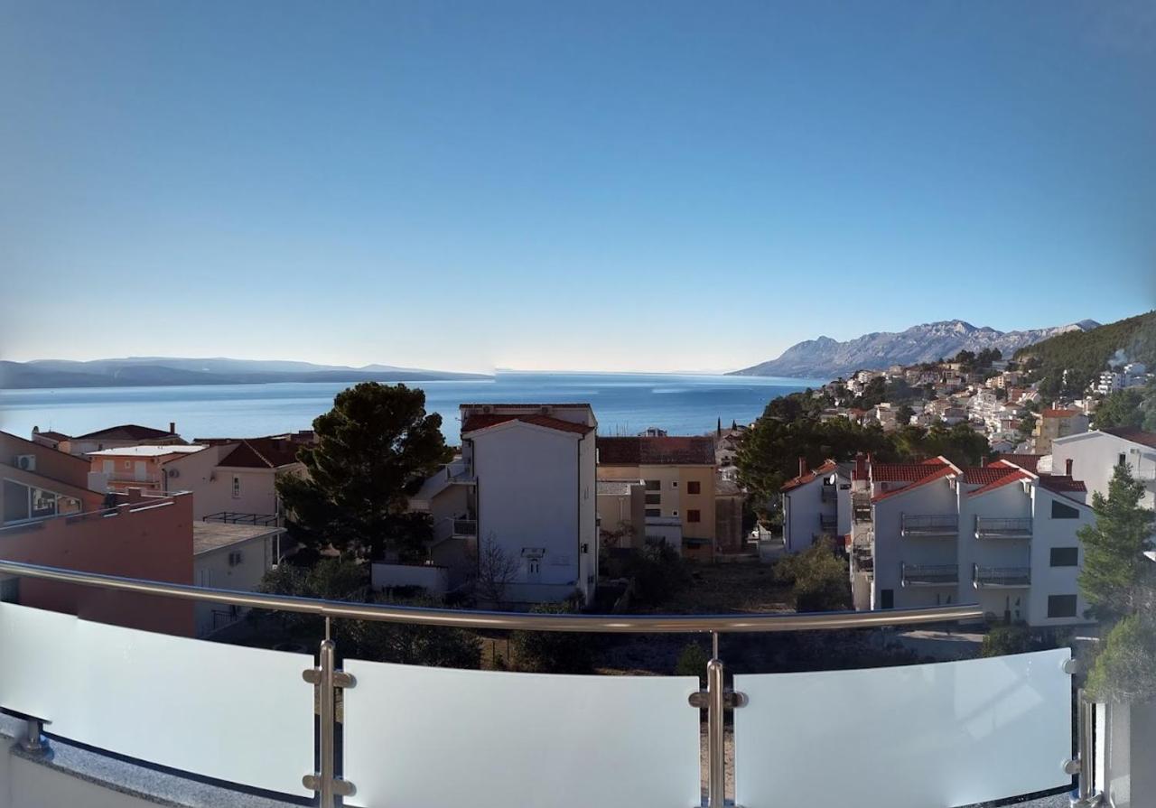 Dorijini Dvori Bed & Breakfast Baska Voda Bagian luar foto