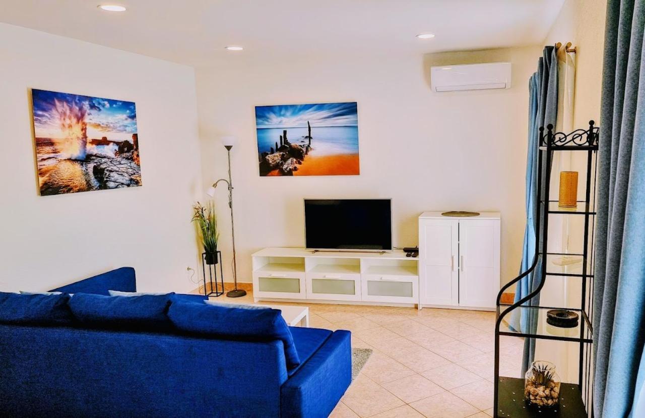 Dorijini Dvori Bed & Breakfast Baska Voda Bagian luar foto
