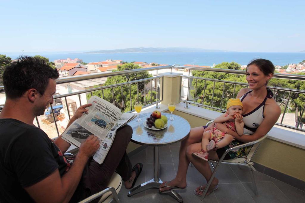 Dorijini Dvori Bed & Breakfast Baska Voda Bagian luar foto