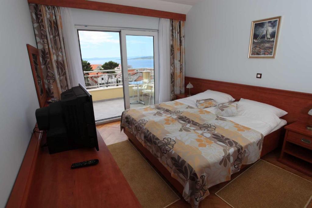 Dorijini Dvori Bed & Breakfast Baska Voda Bagian luar foto