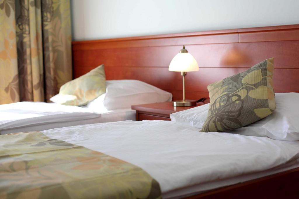 Dorijini Dvori Bed & Breakfast Baska Voda Bagian luar foto