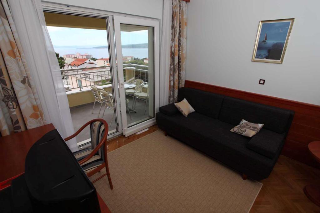Dorijini Dvori Bed & Breakfast Baska Voda Ruang foto